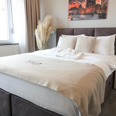 Templum Apartments - Slavija Square Beograd Bagian luar foto