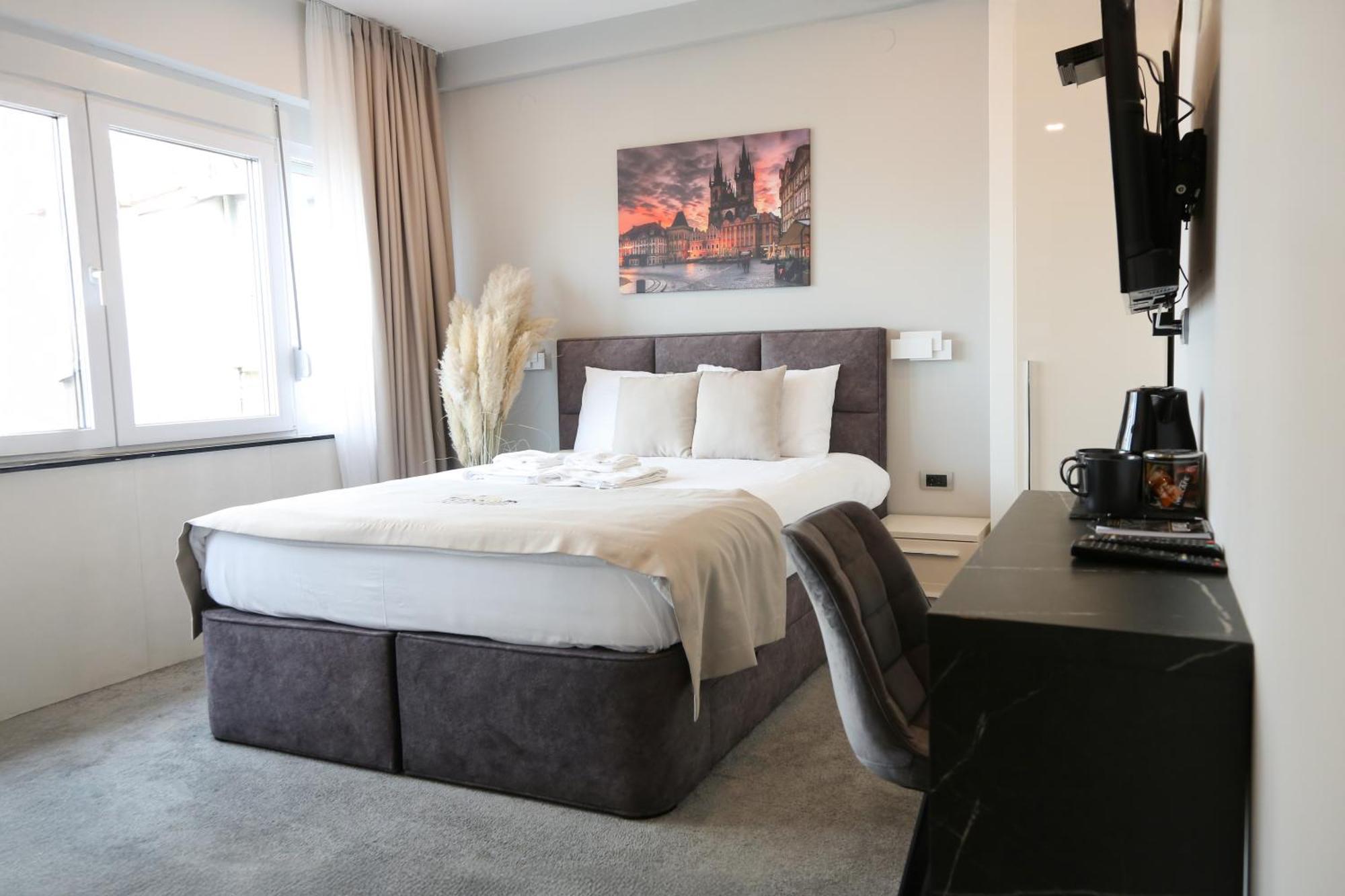 Templum Apartments - Slavija Square Beograd Bagian luar foto